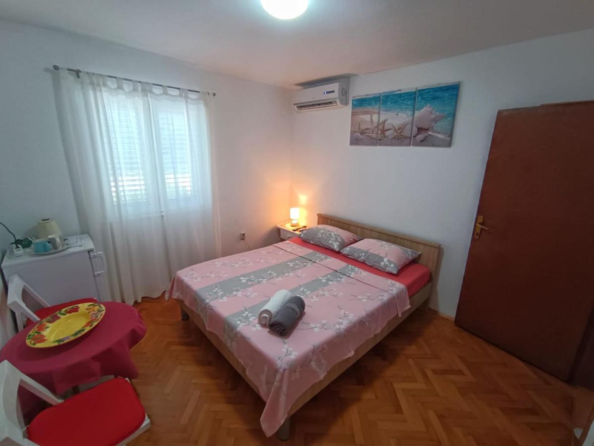 Guesthouse Eljuga Family 스타리 그라드 외부 사진