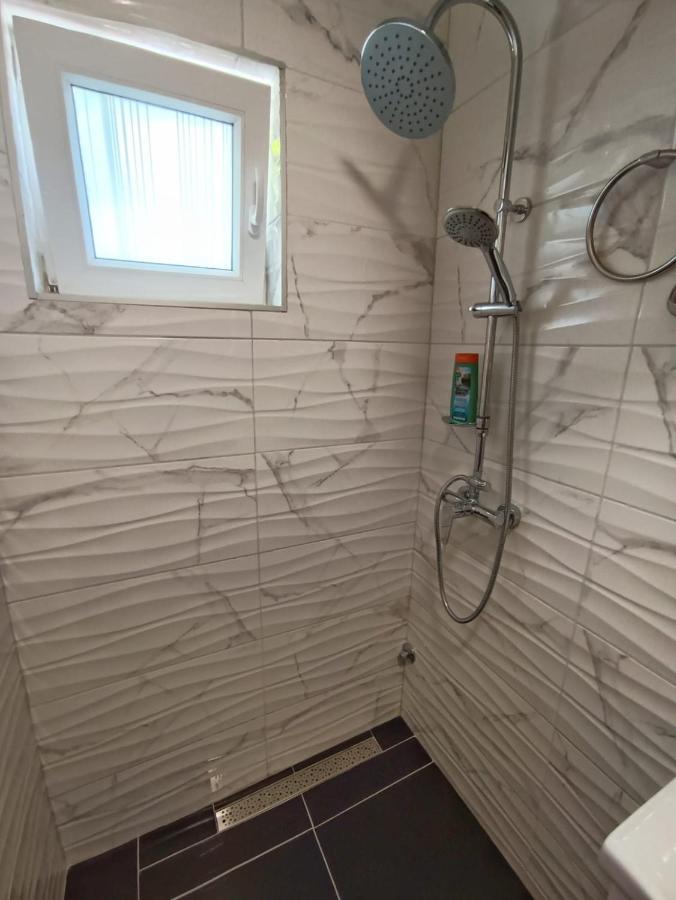 Guesthouse Eljuga Family 스타리 그라드 외부 사진