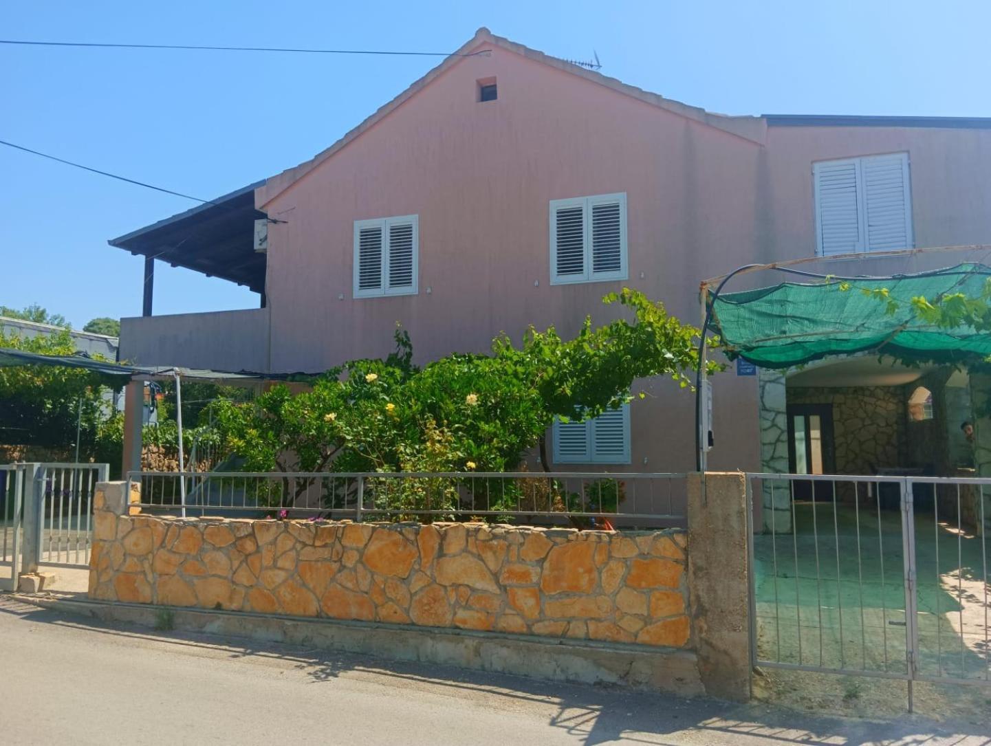Guesthouse Eljuga Family 스타리 그라드 외부 사진
