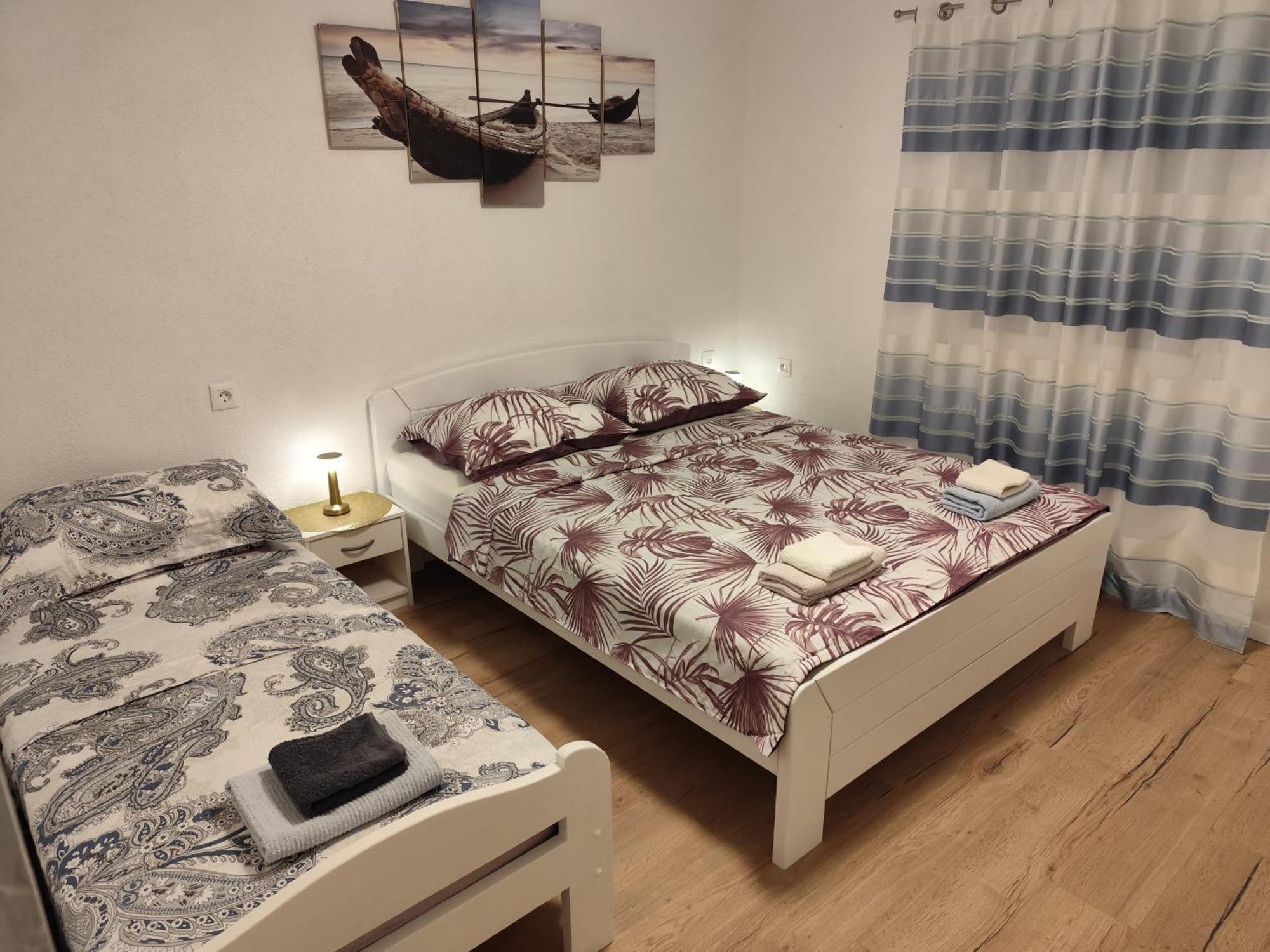 Guesthouse Eljuga Family 스타리 그라드 외부 사진